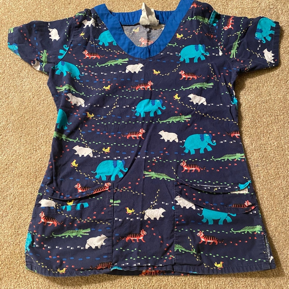 Scrub top